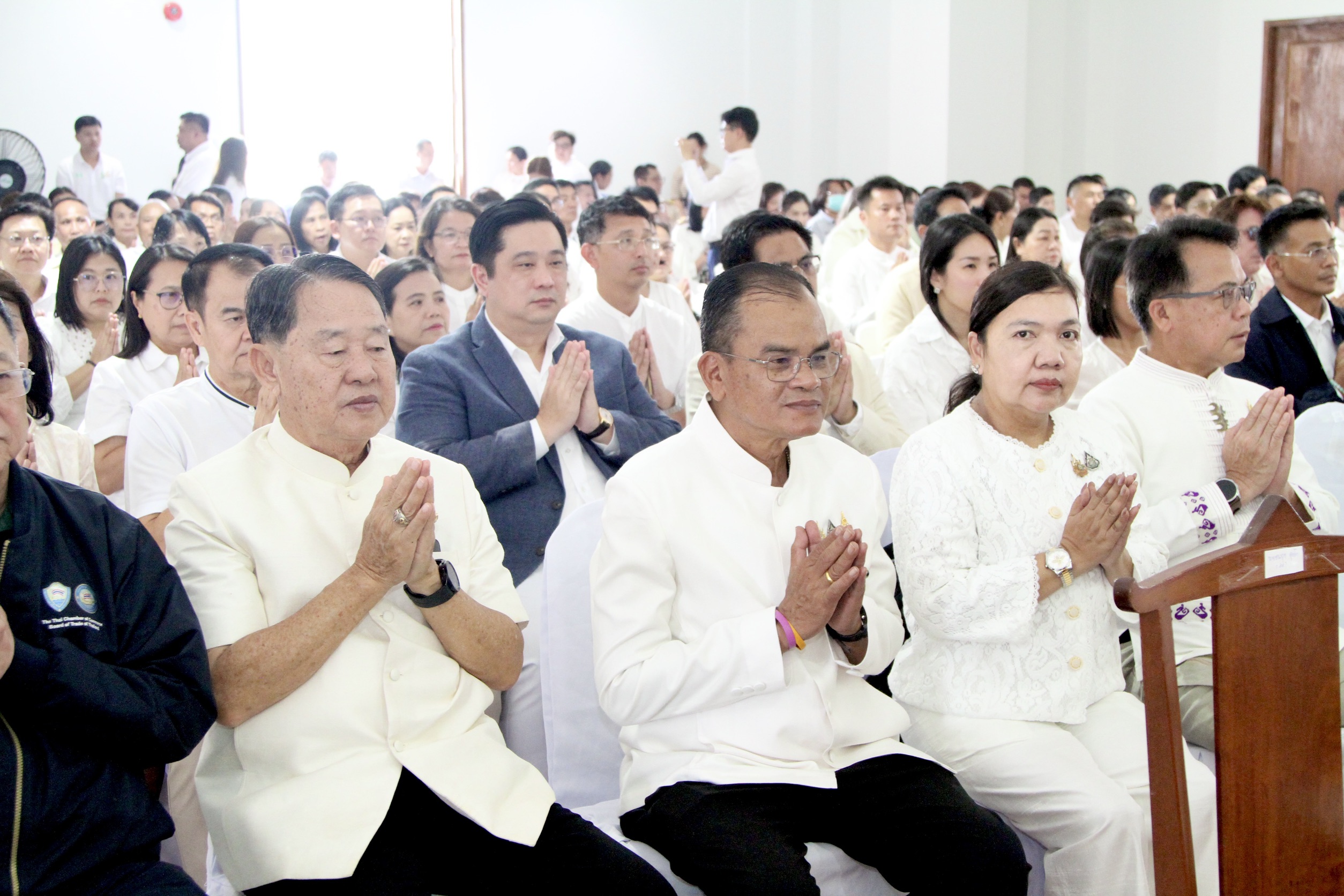 title - รองเลขาธิการ ส.ป.ก. ร่วมคณะ รมช.เกษตรฯ ทำบุญงานพืชสวนโลก พร้อมลงพื้นที่ตรวจเยี่ยม ส.ป.ก.อุดรธานี